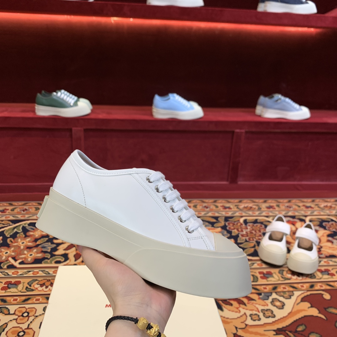 Women's high heels